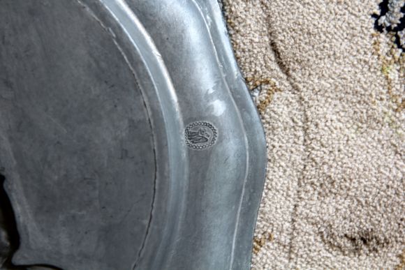 Винтажное Оловянное панно - конная тема