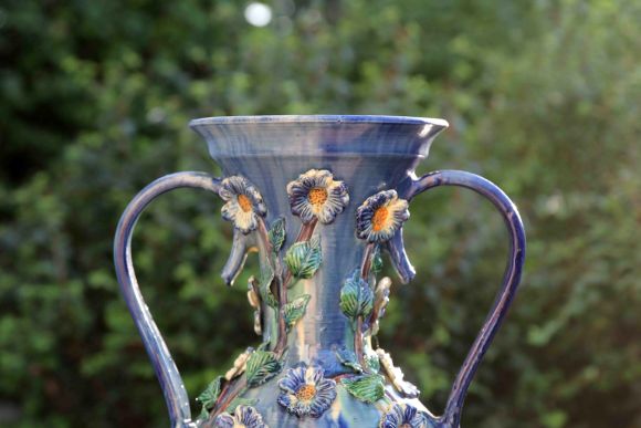 Роскошная итальянская ваза с портретом девушки