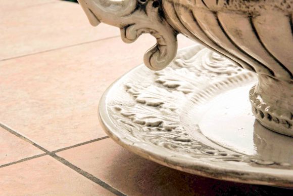 Роскошная круглая итальянская супница в лаке