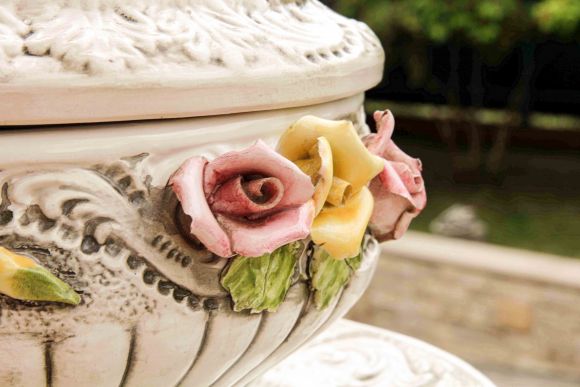 Роскошная круглая итальянская супница в лаке