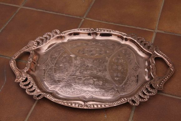 Необыкновенно красивый поднос из меди. Европа. Начало 20 века