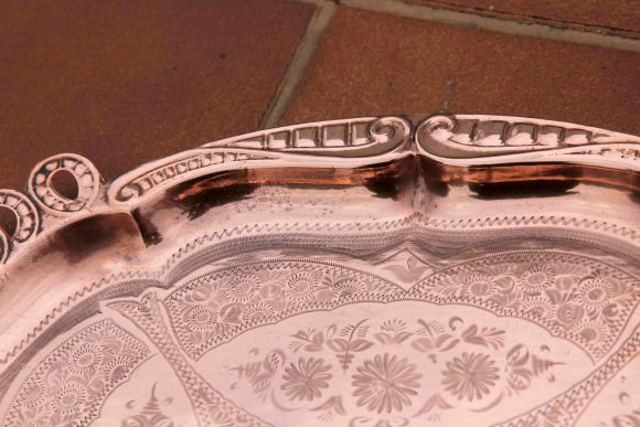 Необыкновенно красивый поднос из меди. Европа. Начало 20 века