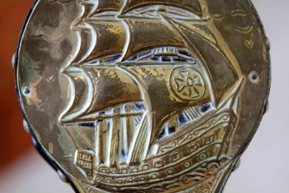 Старинные кожаные меха в рабочем состоянии