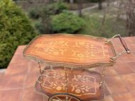 Антикварный столик на колесах маркетри