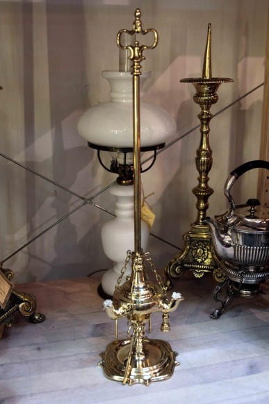 Керосиновая лампадка с приборами. Европа. Начало 20 века