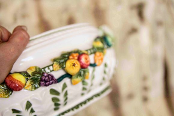 Фарфоровая супница "фруктовый сад"