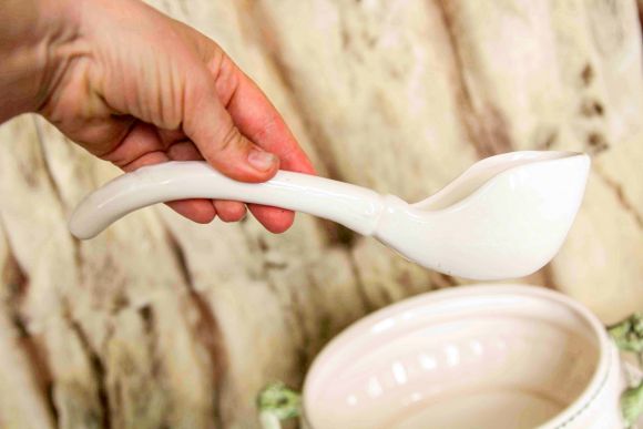 Фарфоровая супница "фруктовый сад"