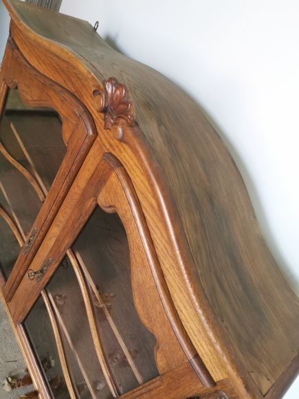 Большая витрина из дуба - аптекарский навесной шкафчик - винтажная аптечка