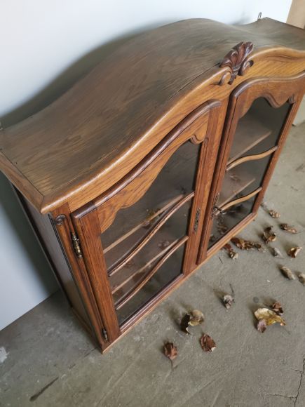 Большая витрина из дуба - аптекарский навесной шкафчик - винтажная аптечка