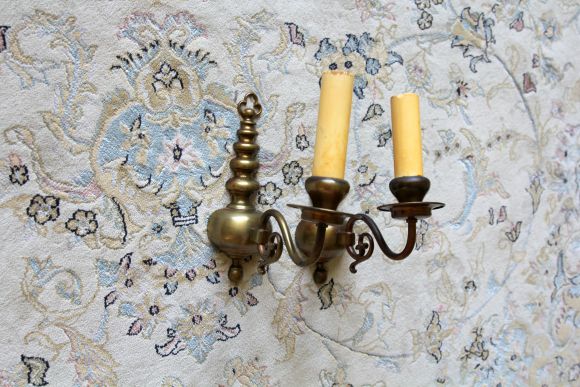 Пара замечательных винтажных бра на одну свечу