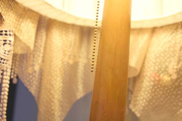 Восхитительный винтажный торшер с милым абажуром