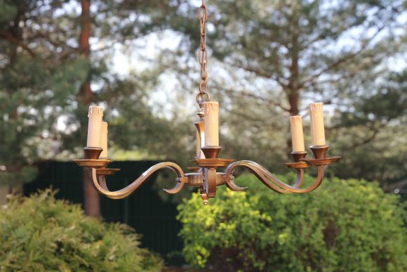 Винтажная бронзовая люстра на 6 рожков. Европа.