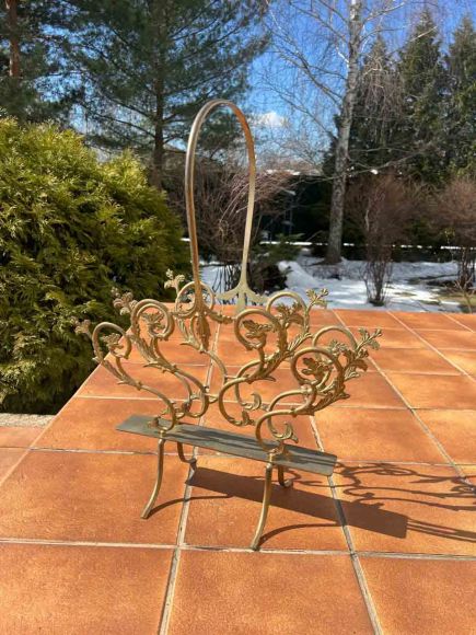 Антикварные латунная газетница