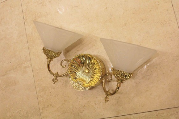 Старинное шикарное двойное БРА из Европы