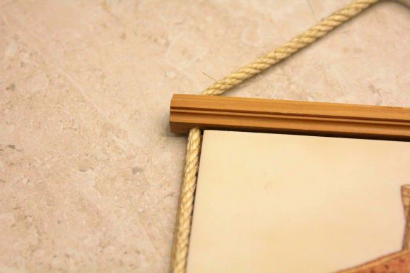 Оригинальная настенная кухонная полочка с крючками.Европа.Середина 20 века