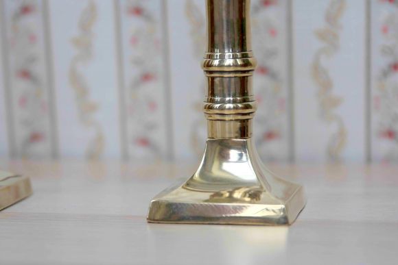 Пара тяжелых латунных подсвечников