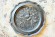 Интересная настенная тарелка из пищевого олова