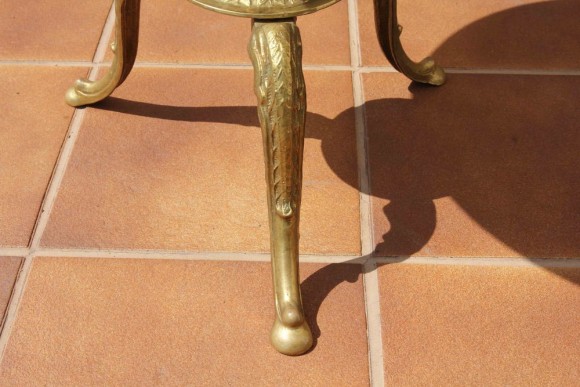 старинный латунный столик с натуральным ониксом. Европа. Начало 20 в