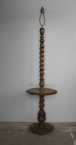 Старинный дубовый резной торшер. Европа. Начало 20 века