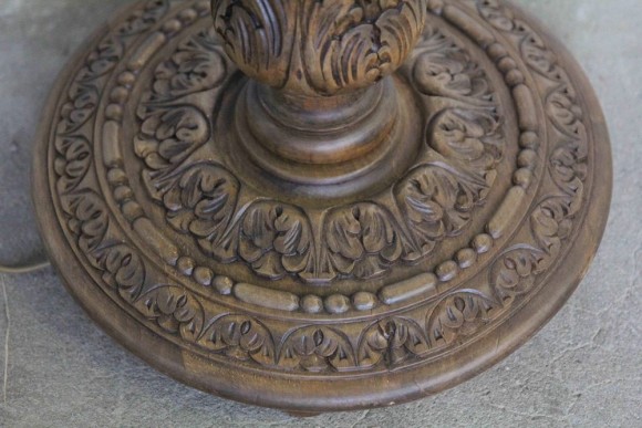 Старинный дубовый резной торшер. Европа. Начало 20 века