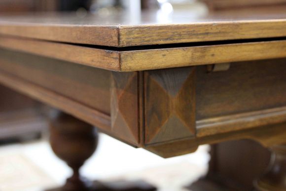 Антикварный массивный дубовый стол