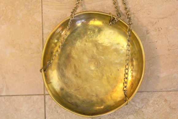 Старинные чашечные подвесные весы