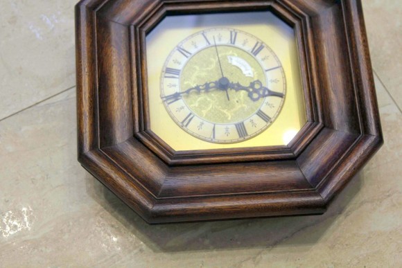 Интересные винтажные настенные часы. Европа. Начало 20 века