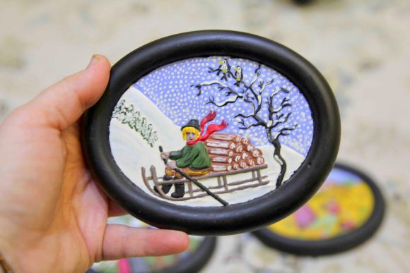 Времена года тарелочки из глины. Европа. Начало 20 века