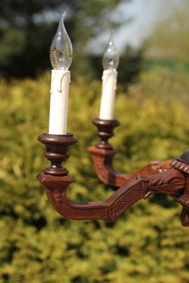 Потрясающая антикварная резная люстра из дуба