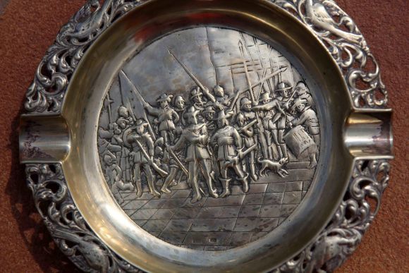 Сигарная пепельница "Армия его величества". Европа