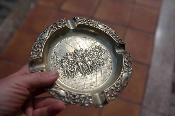 Сигарная пепельница "Армия его величества". Европа