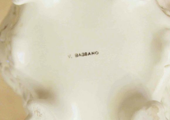 Супница Bassano среднего размера с половником 