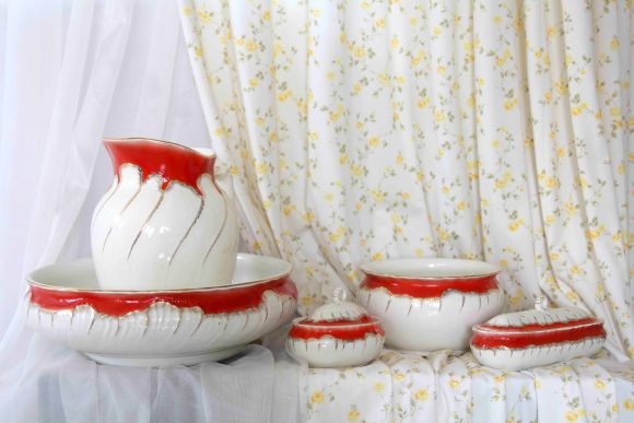 Восхитительный антикварный полный набор для ванной комнаты