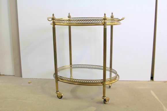 Сервировочный столик с двумя съёмными подносами