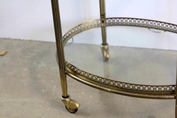 Сервировочный столик с двумя съёмными подносами