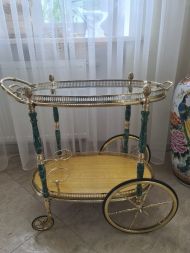 Очень красивый сервировочный столик. Европа. Середина 20века.