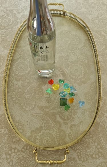 Очень красивый сервировочный столик. Европа. Середина 20века.