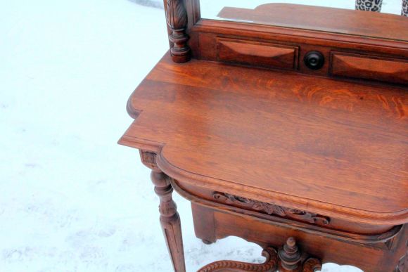 Великолепное, старинное напольное зеркало