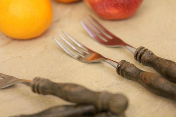 Винтажные вилки с деревянной ручкой