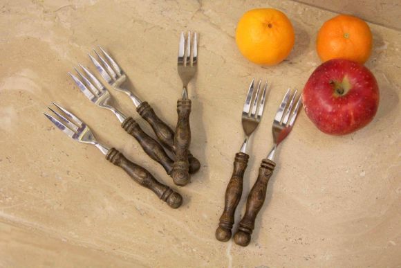 Винтажные вилки с деревянной ручкой