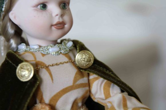 Коллекционная антикварная куколка. Европа