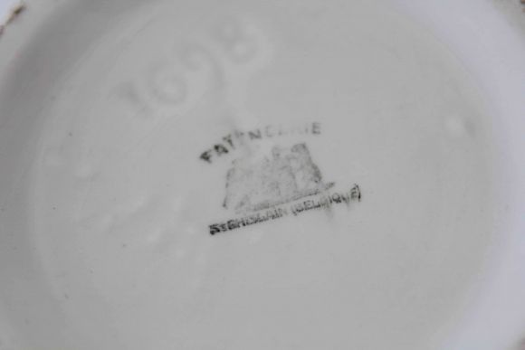 Шикарный фарфоровый набор из 4 предметов