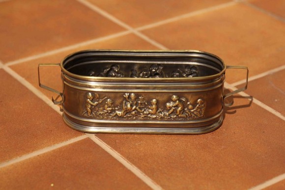 Старинное латунное кашпо на ножках