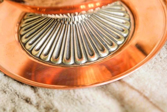 Медная супница - ваза с латунным мощным декором