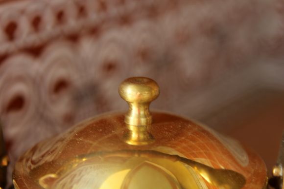 Большой латунный чайник для печи