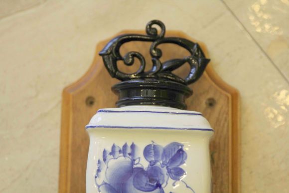 Старинная настенная кофемолка. Европа. Начало 20 века