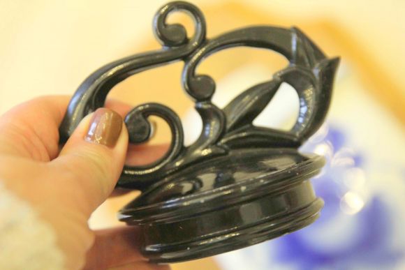 Старинная настенная кофемолка. Европа. Начало 20 века