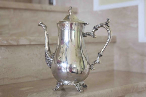 Старинный никелированый кофейник