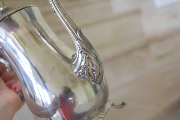 Старинный никелированый кофейник