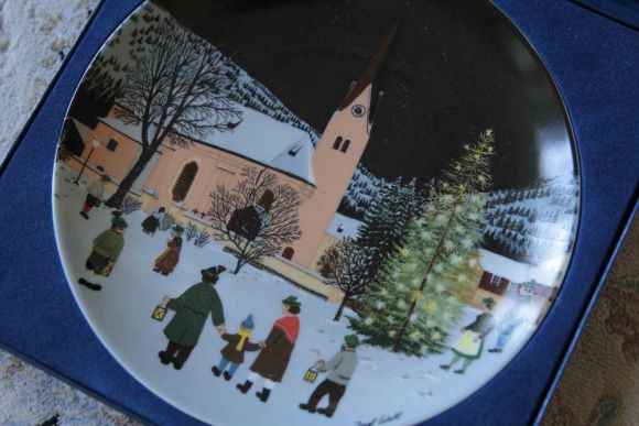 Великолепная декоративная тарелка к празднику